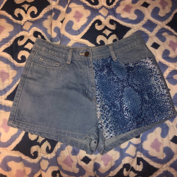 Flying Tomato Pants - Billy Flying Tomato high waist jean shorts sequins